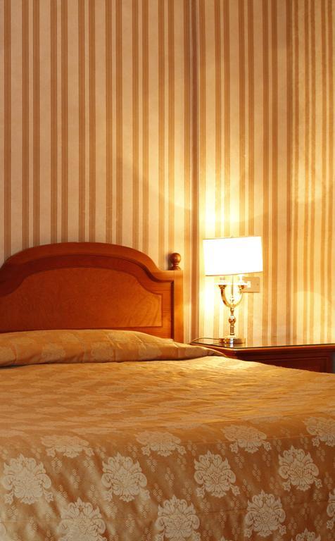 Hotel Eliseo Róma Kültér fotó